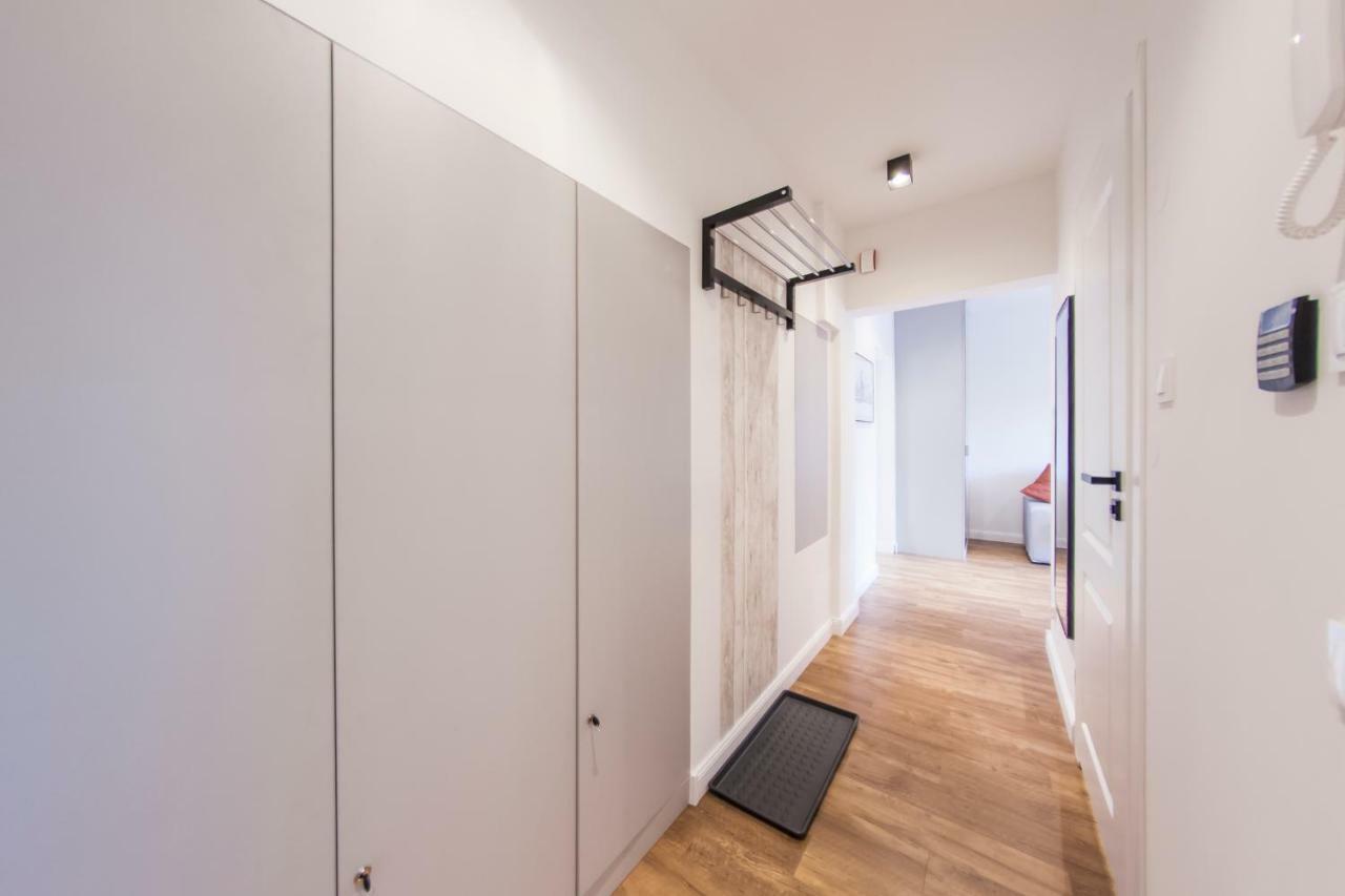 Apartment Family Luxury Comfort Old Town Apartament, 1-8, 2 Sypialnie I Salon, Parking W Cenie Danzig
