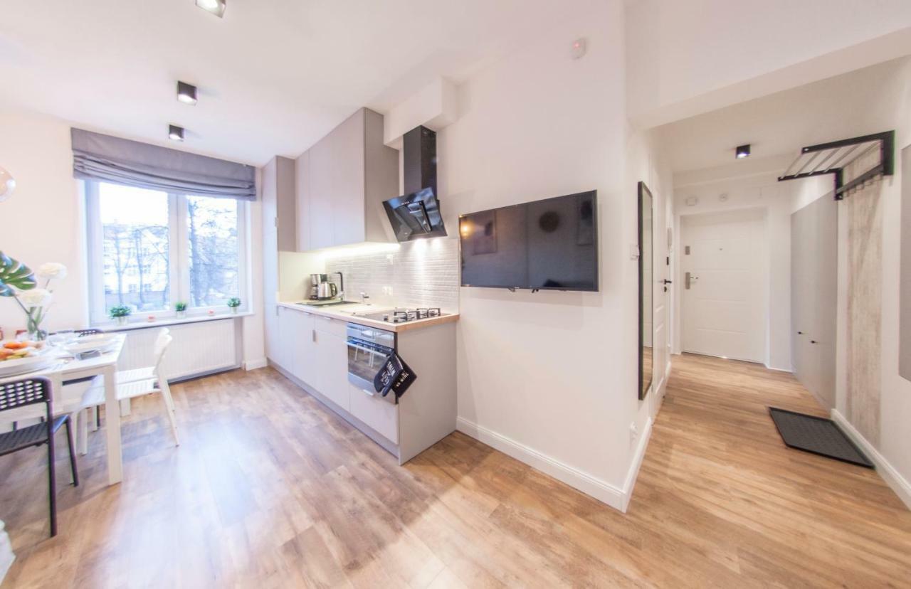 Family Luxury Comfort Old Town Apartament, 1-8, 2 Sypialnie I Salon, Parking W Cenie * Danzig
